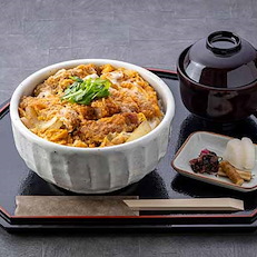 国産豚のロースかつ丼